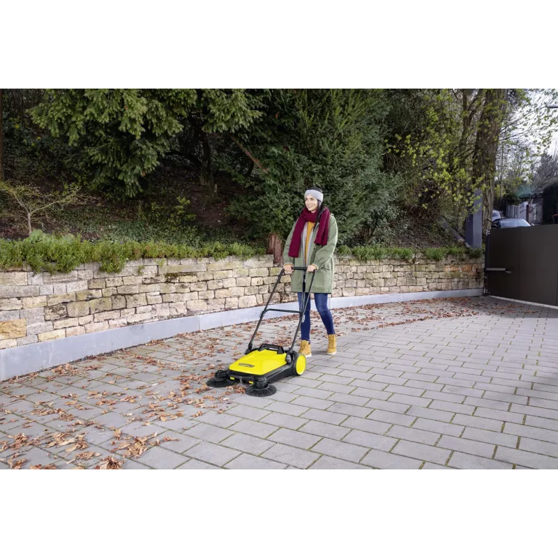 Varredora Kärcher S 4 Twin 2 em 1 preta amarela