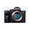Sony α 7 III + 28–70 mm MILC 24,2 MP CMOS 6000 x 4000 píxeis preto
