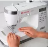 Máquina de costura SINGER CE677