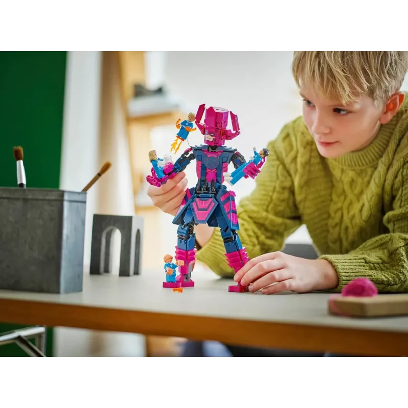 LEGO Conjunto Marvel Super Heroes 76316 — Quarteto Fantástico: Conjunto de minifiguras Galactus, 427 peças, 4 minifiguras, idade 9+