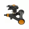 Aspersor de impulso de jardim Fiskars 1023656 metal com rodas para rega de relvados e canteiros