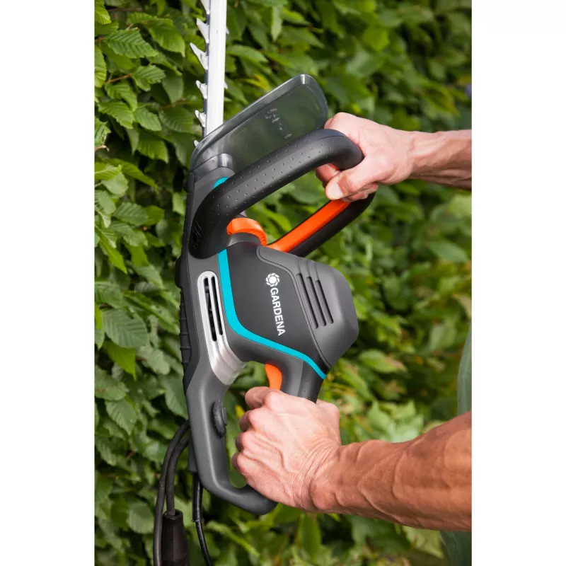 Gardena PowerCut 700/65 corta-sebes elétrico, 700 W, 65 cm, lâmina dupla, 3,7 kg, preto/turquesa