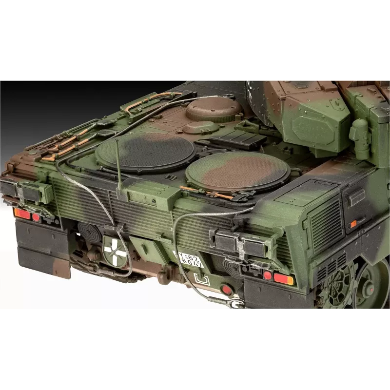 Maquete em plástico REVELL Leopard 2A7A1 kit de carro de combate militar (escala não indicada)