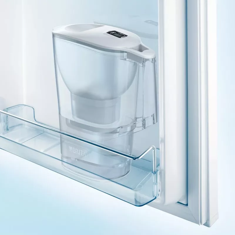 Jarra Brita Aluna 2,4l + 2 cartuchos Maxtra branca