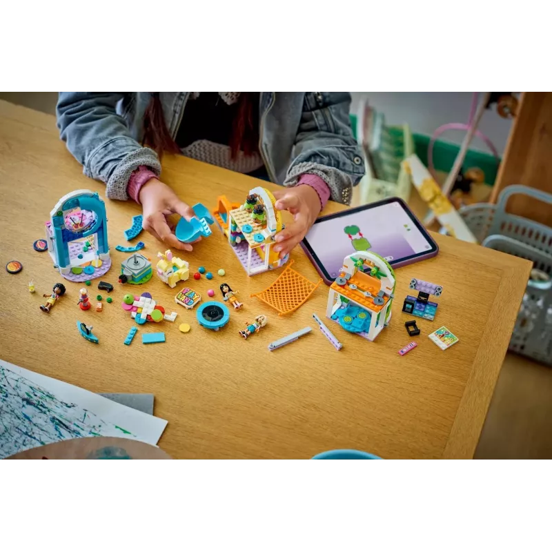 LEGO FRIENDS 42686 Parque Infantil Divertido Interior