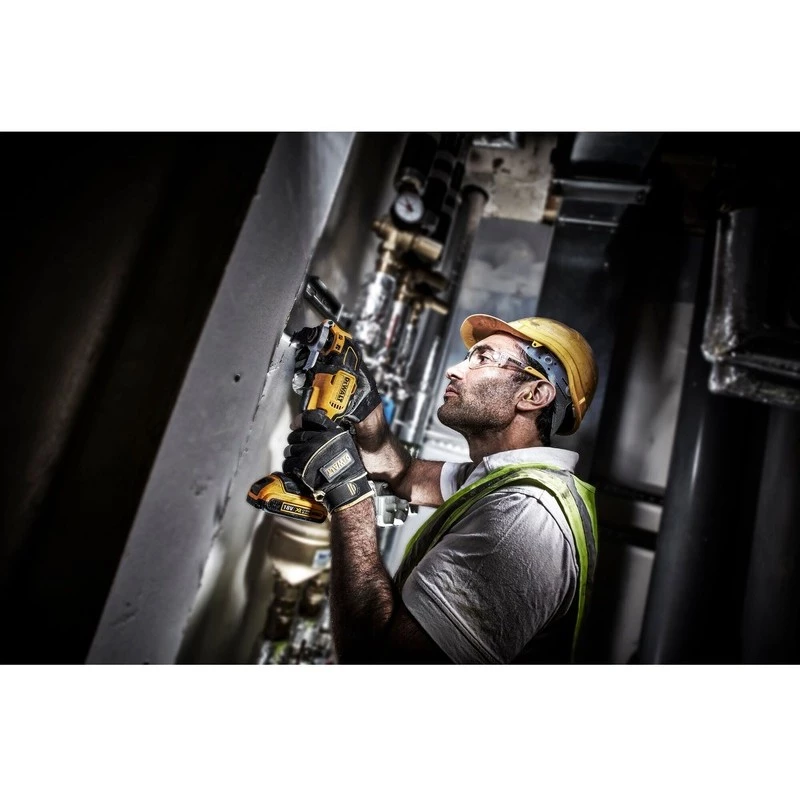 Ferramenta multifunções sem fio DeWalt DCS356N-XJ