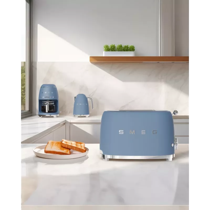 Smeg KLF03SBMEU Chaleira 1,7 L 2400 W Azul