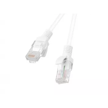 Cabo de patch de rede LANBERG Cat5e UTP 3 m, condutor 26 AWG, fichas RJ-45 macho-macho, bainha PVC, branco