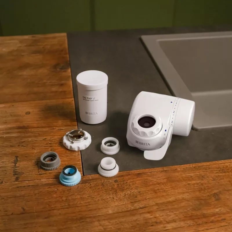 Filtro de água para torneira BRITA ON TAP V CU CE2 (1052067) — 4 fases, capacidade de 600 L, 3 modos, 5 adaptadores, branco