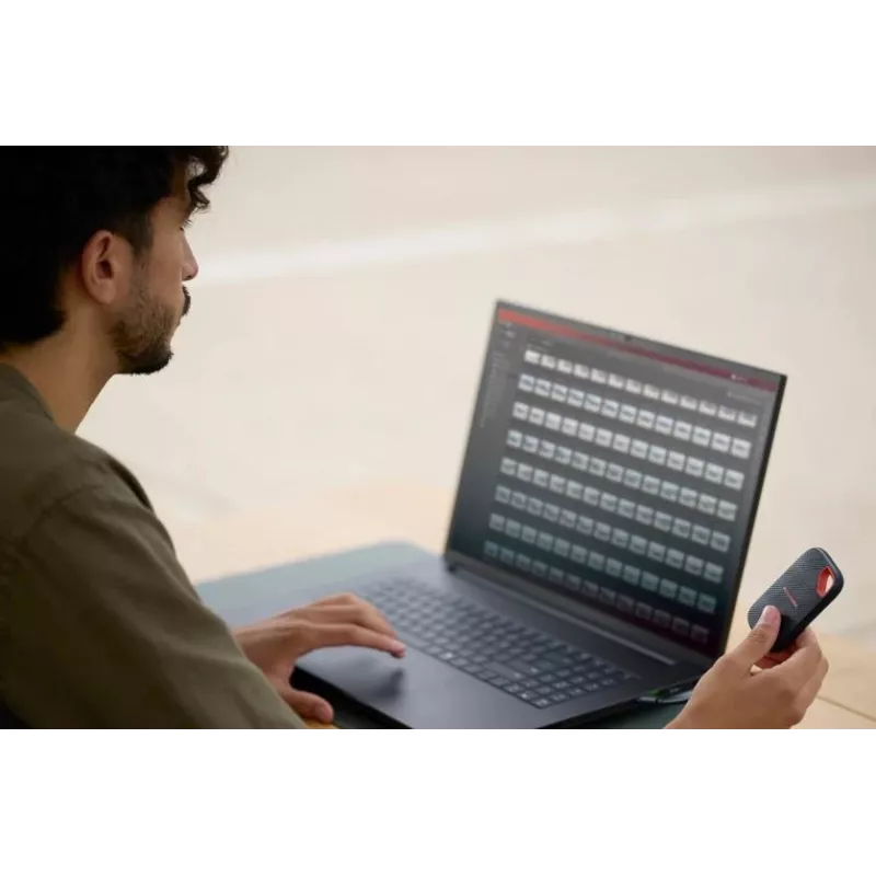 SSD externo | SANDISK | velocidade de leitura 2000 MB/s | 4000 GB | SDSSDE70-4T00-G25