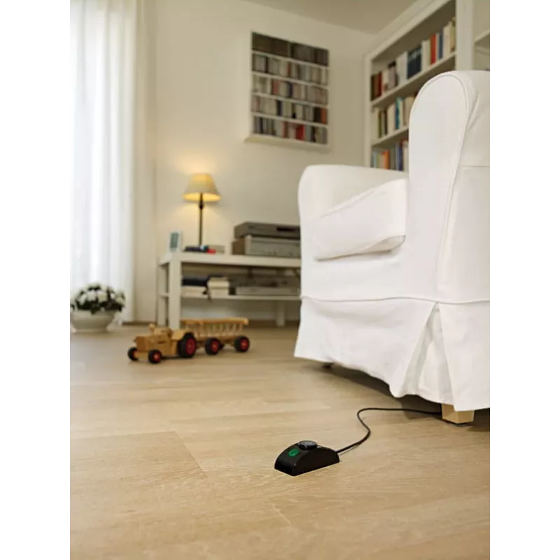 brennenstuhl Primera-Tec Comfort Switch Plus - proteção contra sobretensões - corrente alternada 250 V - 3500 Watt - tomadas de saída: 7 - 2,0m - Alemanha - preto