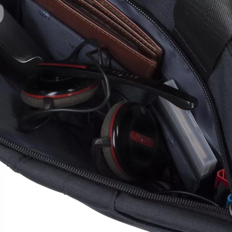 Bolsa de tiracolo Rivacase Biscayne 39,6 cm (15,6 polegadas) Preto