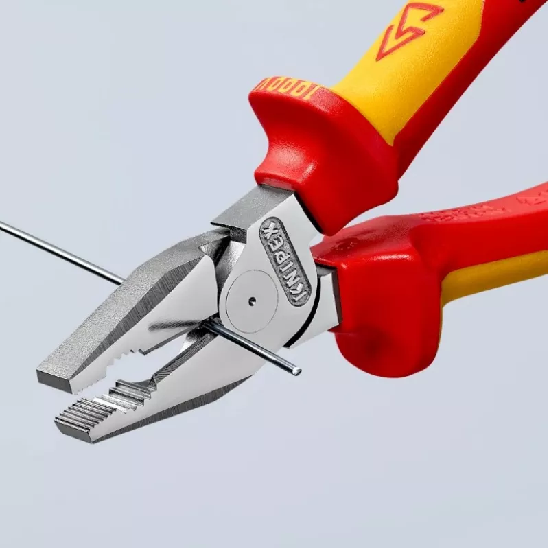 Alicate Knipex 02 06 180