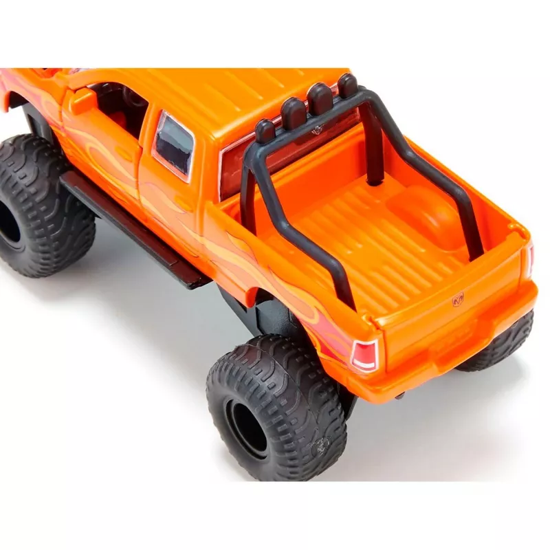 Siku RAM1500 com pneus balão modelo de pickup pré-montado 1:50