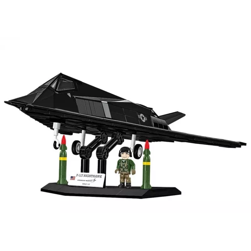 Maquete Lockheed F-117 Nighthawk (escala 1:48)
