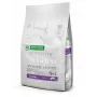 Ração seca para cachorros nature's protection Superior Care White Dogs Grain Free Junior Salmon 10 kg — ração seca, sem cereais, 26 % proteína, 15 % gordura
