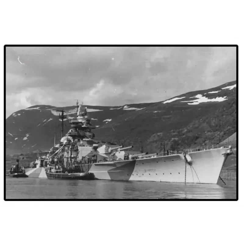 Conjunto de construção Cobi Couraçado Tirpitz modelo com 593 peças, à escala e com características de exposição