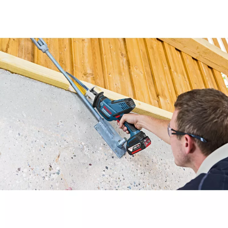 Bosch GSA 18 V-LI C Professional serra de sabre sem fios, solo