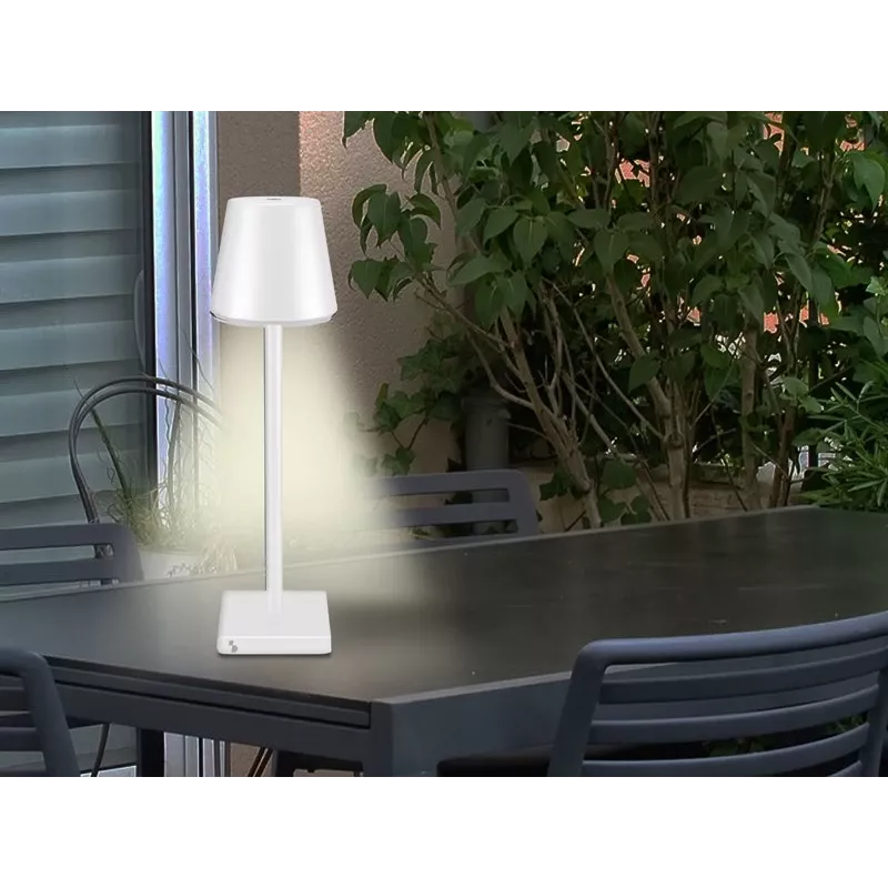 Chaleira elétrica Beper P201UTP102 – capacidade de 1,7 l, potência de 2200 W