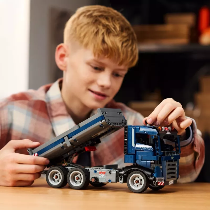 LEGO TECHNIC 42203 Camião basculante