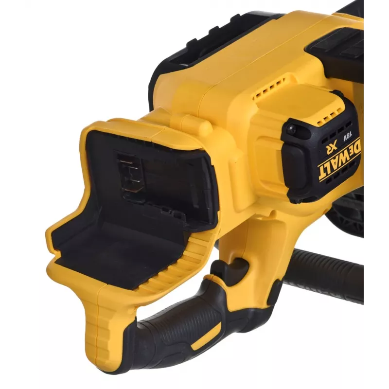 Motosserra DeWalt DCM565P1 — sem fios, lâmina 30 cm, bateria 5 Ah, depósito de óleo 0,12 L