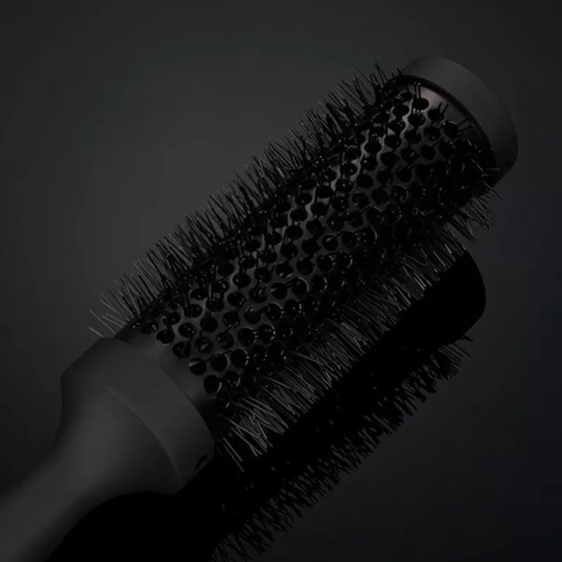 Escova de cabelo redonda GHD preta