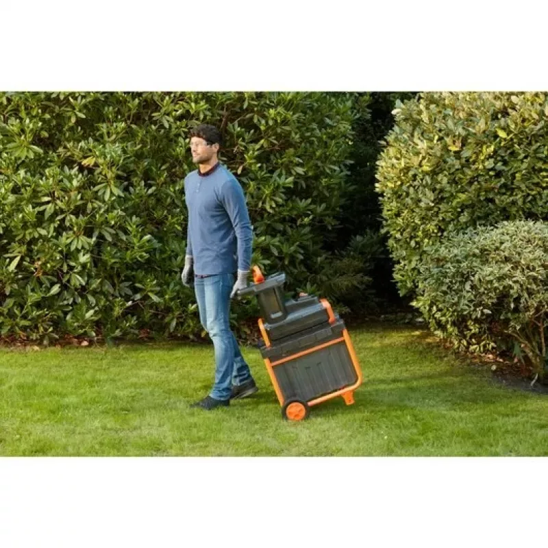 Black & Decker BEGAS5800-QS triturador de jardim 2800 W 45 L