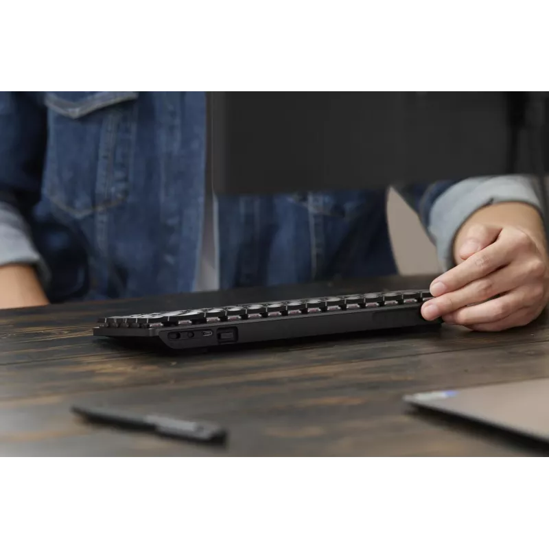 ASUS ProArt KD300 Teclado mecânico RGB 65%, USB + RF Wireless + Bluetooth, Preto