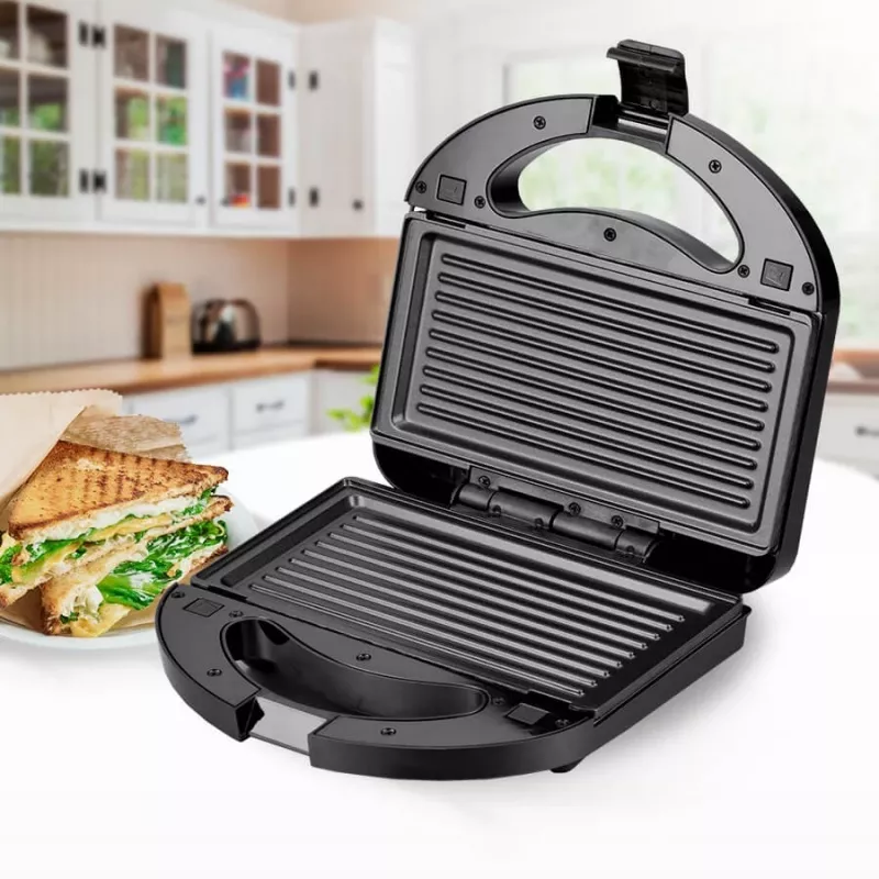 Torradeira e sanduicheira Maestro MR-709 3em1 750W – sanduicheira, placas de grelhar e de waffles, branca