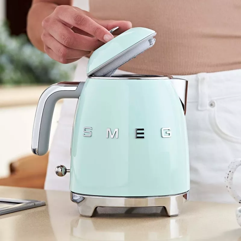 Smeg 50's Style Chaleira elétrica KLF05PGEU Verde-pastel