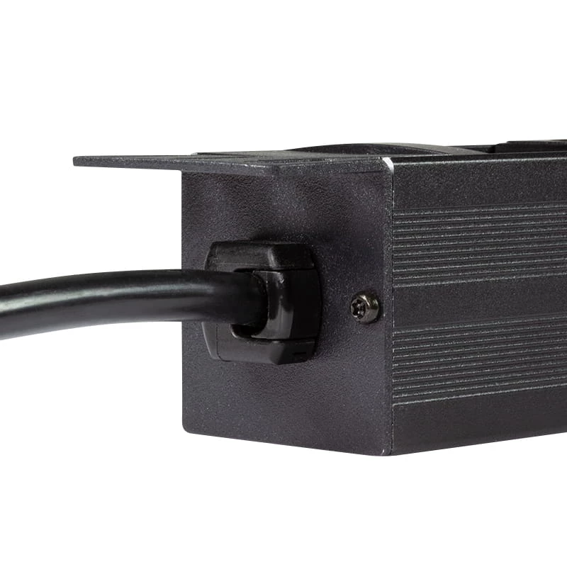 LogiLink - Unidade de distribuição de energia (montagem em rack) - 3500 Watt - entrada CEE 7/7 - saídas: 8 (2 x USB, 8 x CEE 7/7) - 1U - 4