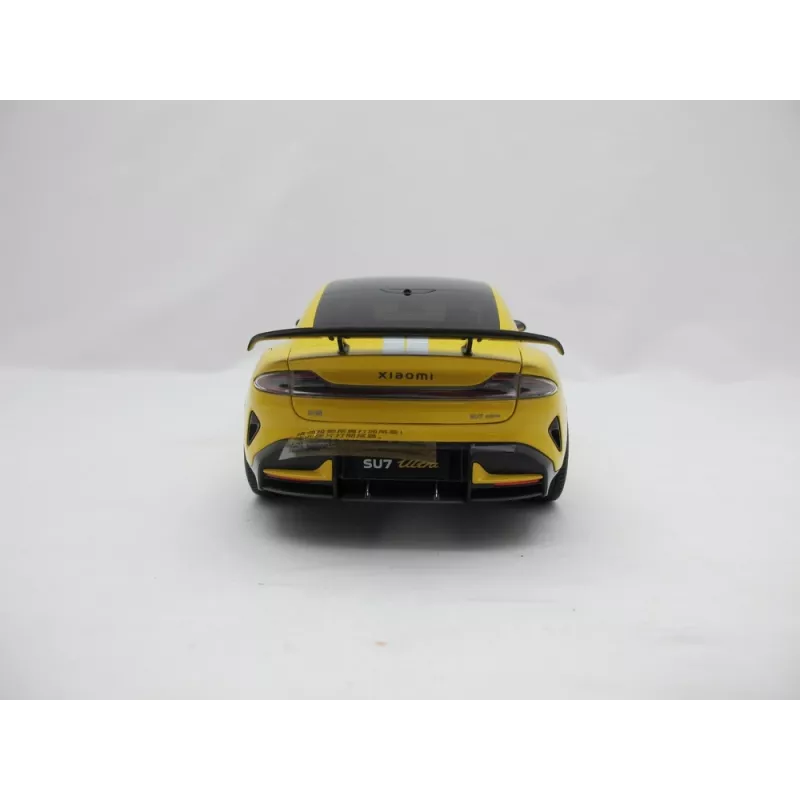 Modelo de automóvel clássico Xiaomi BHR08KQGL pré-montado à escala 1:18 — 284×110×82,5 mm