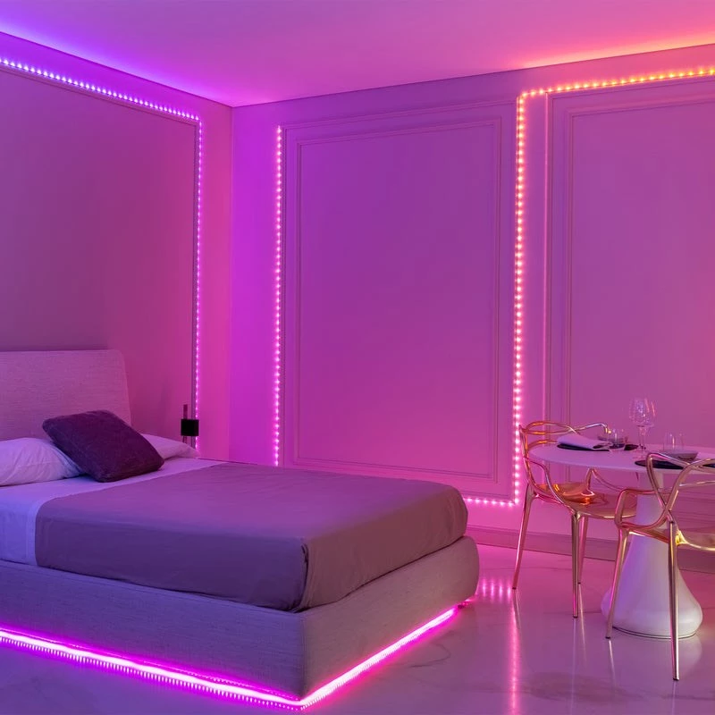 Fita LED Twinkly TWD200STP-TEU faixa interior multicolorida, 5 cm de espaçamento, IP20, cabo transparente