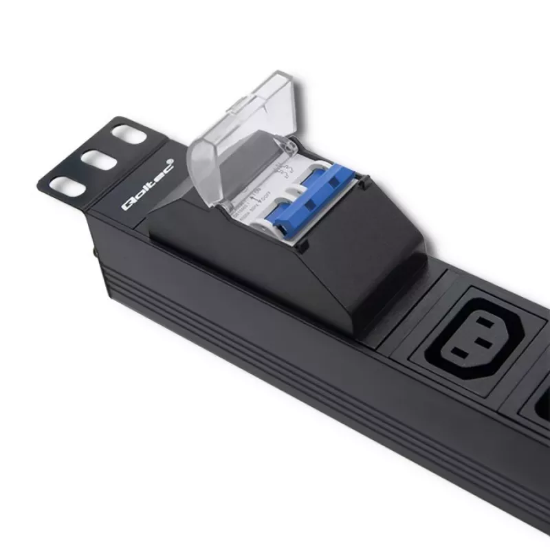 Qoltec 53999 Régua de tomadas PDU para rack de 19 polegadas, 1U, 8x IEC C13, 10 A, com disjuntor, 2 m