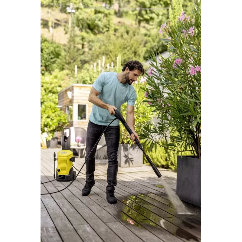 Lavadora de alta pressão Karcher K 4 WCM (1.324-200.0) - 130 bar, 420 l/h, mangueira de 6 m