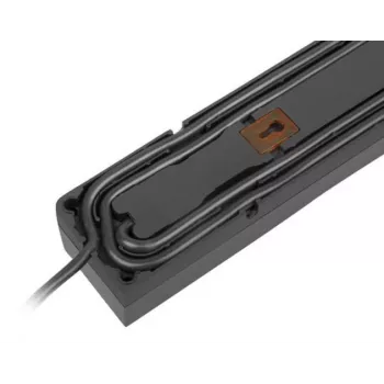 Régua de tomadas ARMAC Z5 3M 5X 230V PL 10A organizador de cabos preto