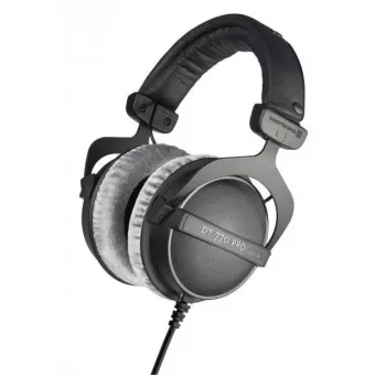 Auscultador de estúdio Beyerdynamic DT 770 PRO 80Ω — fechado, circumaural, 5–35000 Hz, 96 dB, 3,5 mm, ficha banhada a ouro