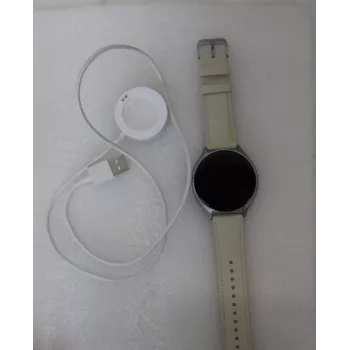 ESGOTADO. Xiaomi Watch 2 Titan caixa cinzenta com bracelete de pele branca | ESGOTADO. Xiaomi Watch 2 Titan | Smartwatch | GPS (satélite) | AMOLED | 1,43 polegadas | USADO, RISCOS NO ECRÃ