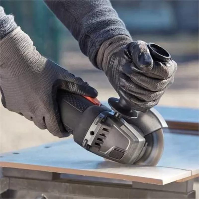 Rebarbadora Black & Decker BEG220, 900 W, disco 125 mm, 12.000 rpm, veio M14, cabo 2 m