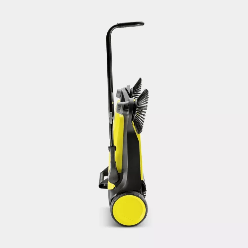 Vassoura mecânica Kärcher S 6 Twin preta, amarela