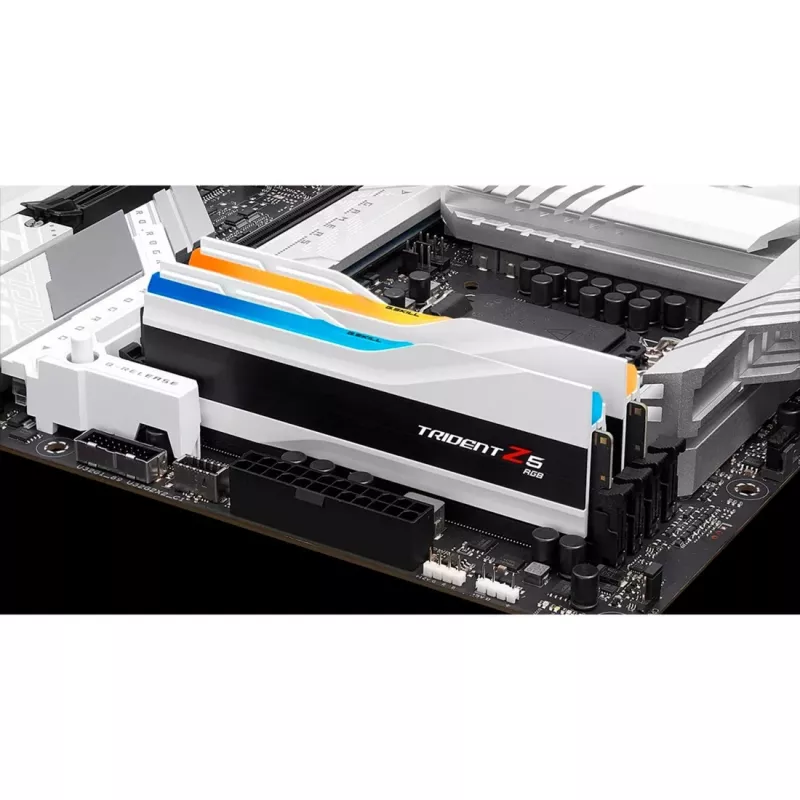 G.Skill Trident Z5 RGB - DDR5 - kit - 48 GB: 2 x 24 GB - DIMM 288-PIN - 8200 MHz / PC5-65600 - CL40 - 1.35 V - sem buffer - On-Die-ECC - branco mate (F5-8200J4052F24GX2-TZ5RW)