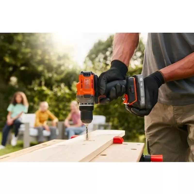 Aparafusadora sem fio Black & Decker BCD382XN 18V — berbequim compacto de 18 V (sem bateria)