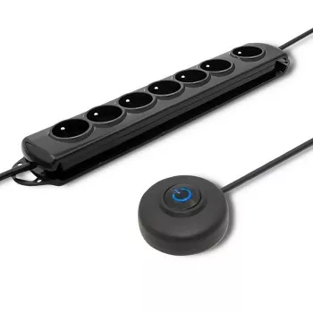 Proteção contra sobretensões Qoltec 50171 preto 7 tomadas AC 230V 1,5m