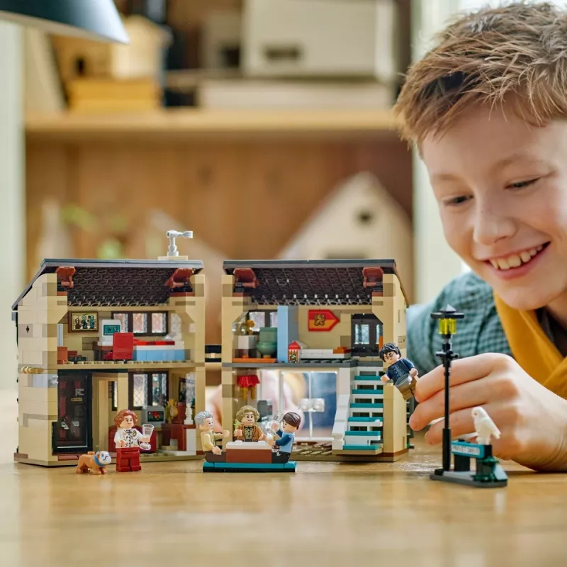 LEGO HARRY POTTER 76451 Rua dos Alfeneiros: A visita da tia Marge