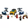 Conjunto LEGO Marvel Fuga dos Dez Anéis 76176 com minifiguras e veículos