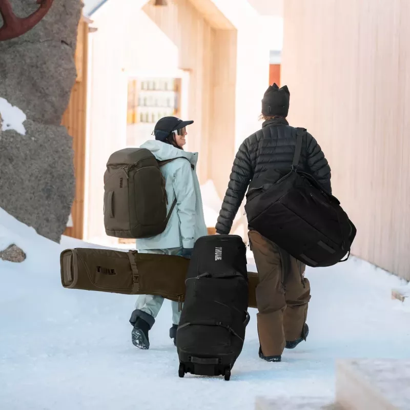 Mochila de esqui e botas de snowboard com rodas Thule 5157 Roundtrip 60L Deep Khaki