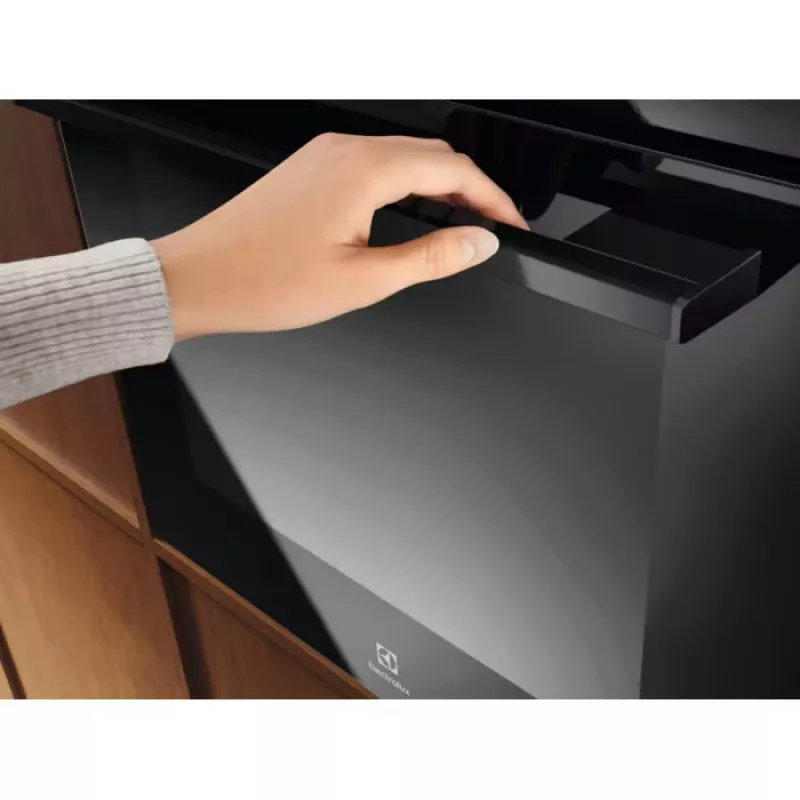 Forno elétrico de encastrar Electrolux LOF3H10K — classe de eficiência energética A+