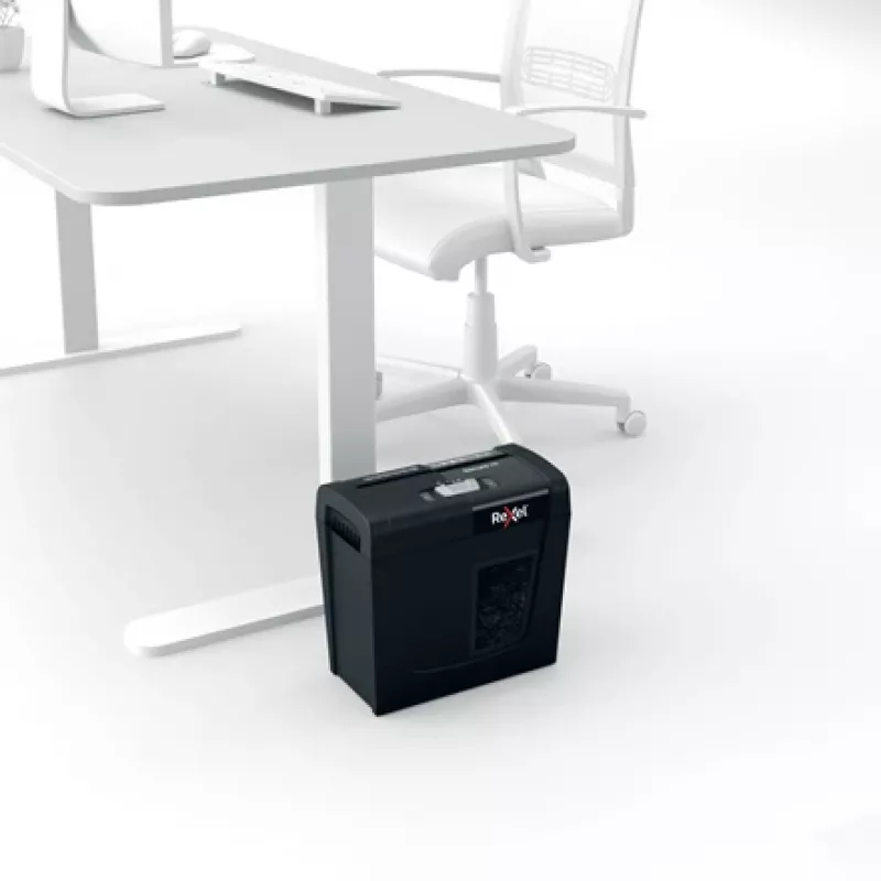 Rexel Secure X6 2020122EU destruidora de papel de corte cruzado, P-4, 4x40 mm, 6 folhas, depósito de 10 l, 70 dB, preta