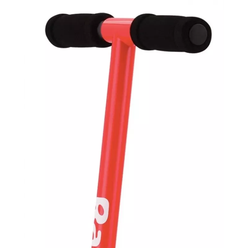 Trotinete clássica Razor S Spark Sport — quadro de aço, dobrável, 2 rodas, travão de pé, para crianças a partir dos 8 anos, carga máxima 100 kg, preto/vermelho