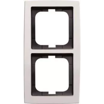 Busch-Jaeger 1754-0-4110. Cor do produto: branco, compatibilidade de marca: Busch-Jaeger. Largura: 87 mm, altura: 157 mm, espessura: 1,1 cm (2CKA001754A4110)